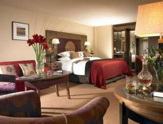 Отель Westport Plaza Hotel, Spa & Leisure Уэстпорт Номер с кроватью размера «king-size»-1
