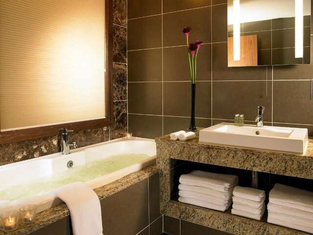 Отель Westport Plaza Hotel, Spa & Leisure Уэстпорт-47